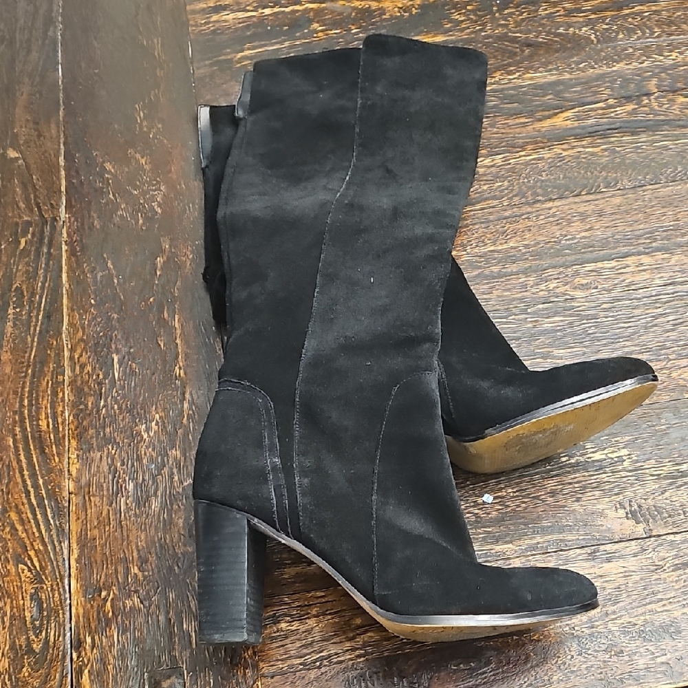 Chic Black Suede Boots over the knee Saks fifth Ave suede heeled boots 9.5